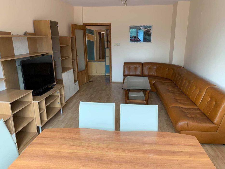 Дава се под наем Тристаен апартамент в Бургас, Братя Миладинови - 106 кв.м за 357 € - Снимка #3