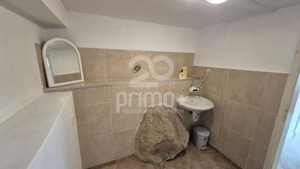 Дава се под наем Магазин в Велико Търново, Център - 70 кв.м за 510 € - Снимка #4