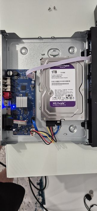 Vand DVR Dahua WizSense 4 Canale + HDD WD Purple 1TB (Sistem Supraveghere)