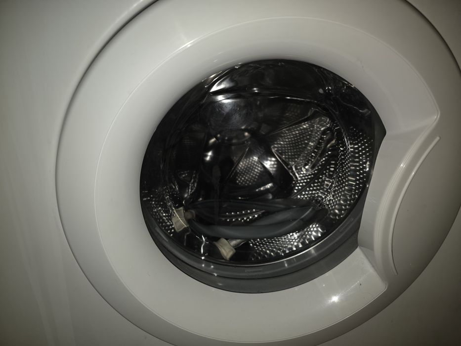 Продам стиральную машину Whirlpool