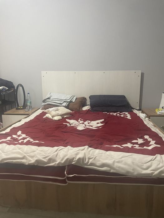 Двуспальная кровать 200/180