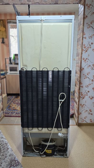 Продается Холодильник Indesit