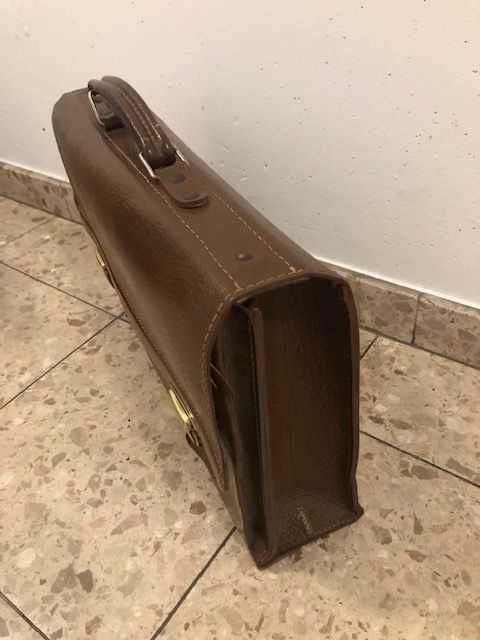 Бизнес ретро  чанта - естествена телешка кожа