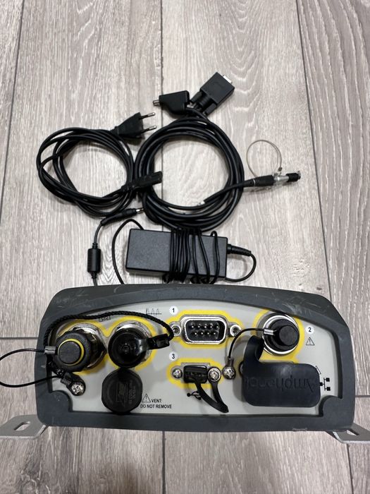 Trimble net r9 инфраструктурен GNSS приемник