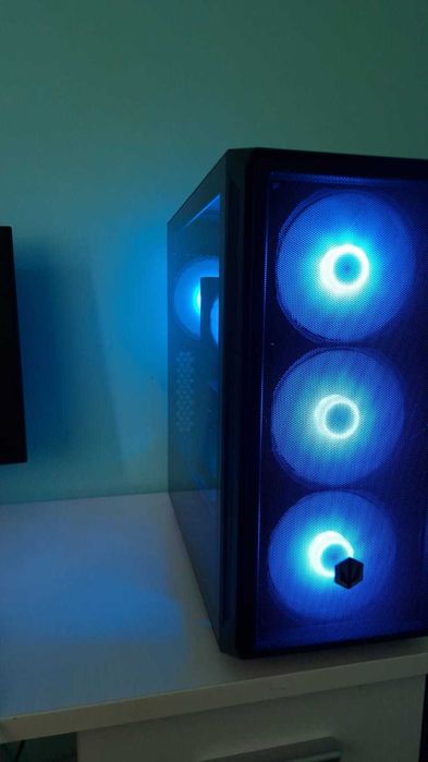 PC Gaming + Monitor 27” 2K 144Hz / Ryzen 5 7500F / RX 7900 XT / 32GB DDR5