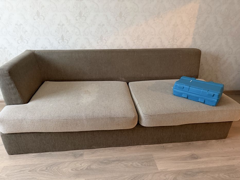 Отдам диван, самовывоз