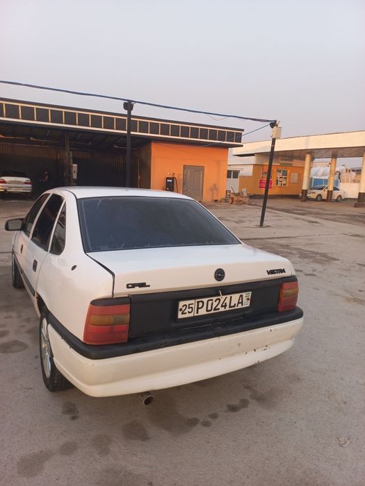 Опел вектра  1.8