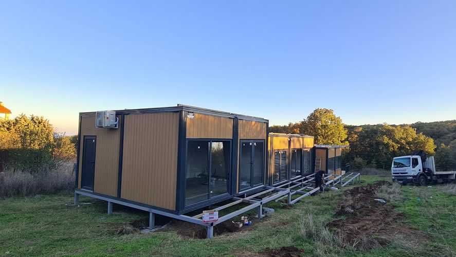 Casa Modulara, Garaje Auto si Containere din structura metalica si panou sandwich termoizolant