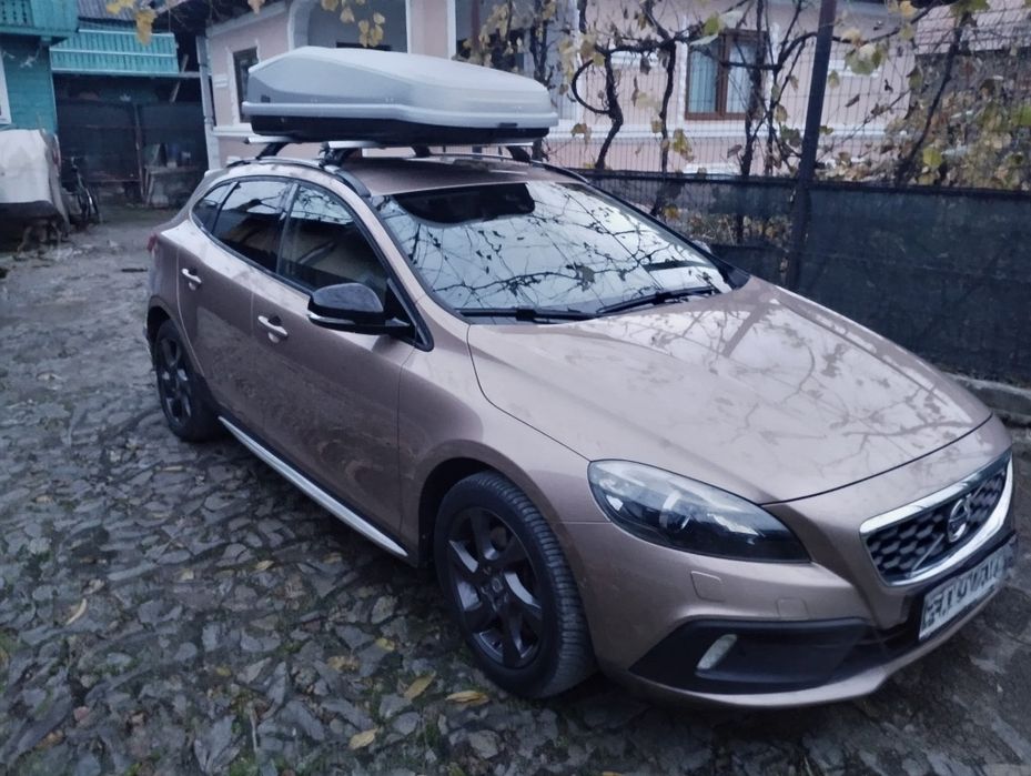 Vând Volvo V40 Cross Country