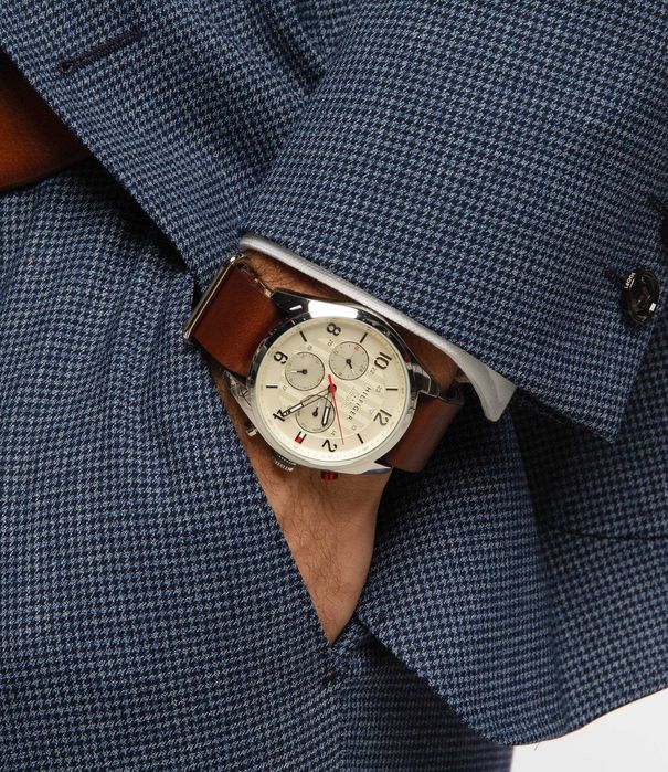 Продавам Tommy Hilfiger Corbin, отличен