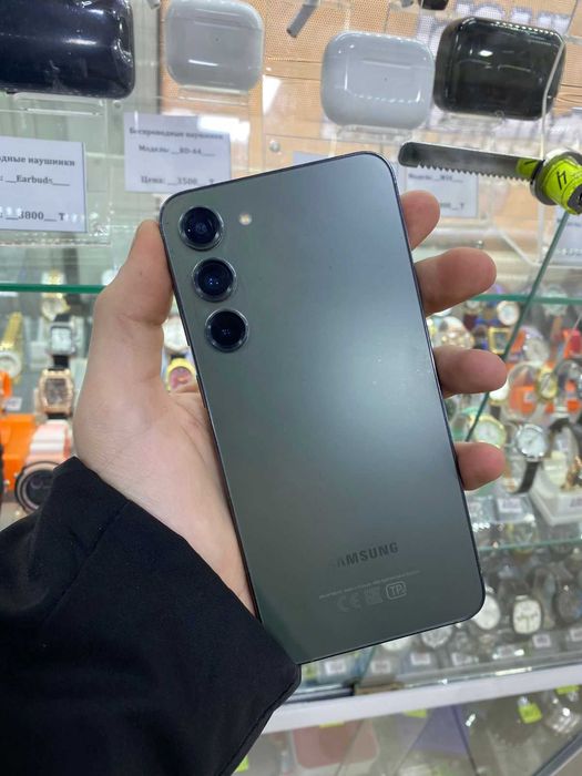 Samsung s23 плюс