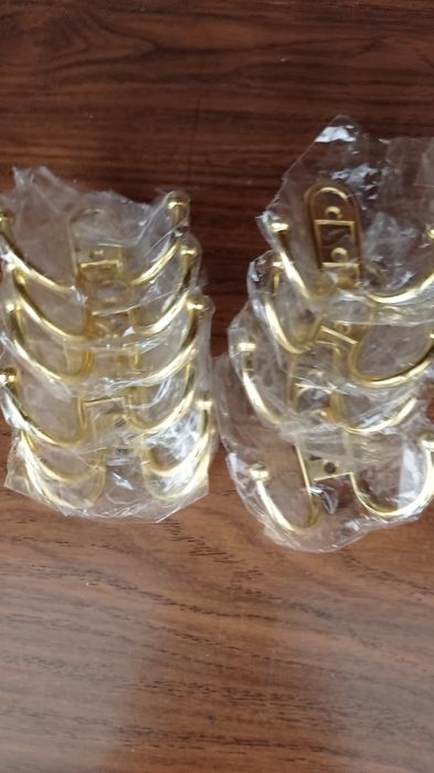 Продам железные вешалки