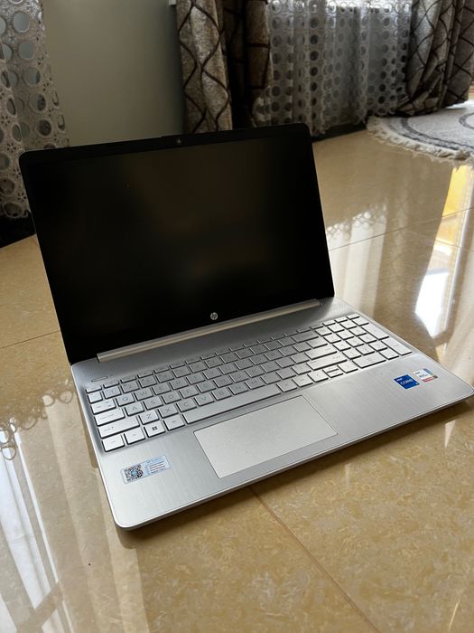 Ноутбук HP Laptop 15s-fq5295nia в полном комплекте / to‘liq komplektda