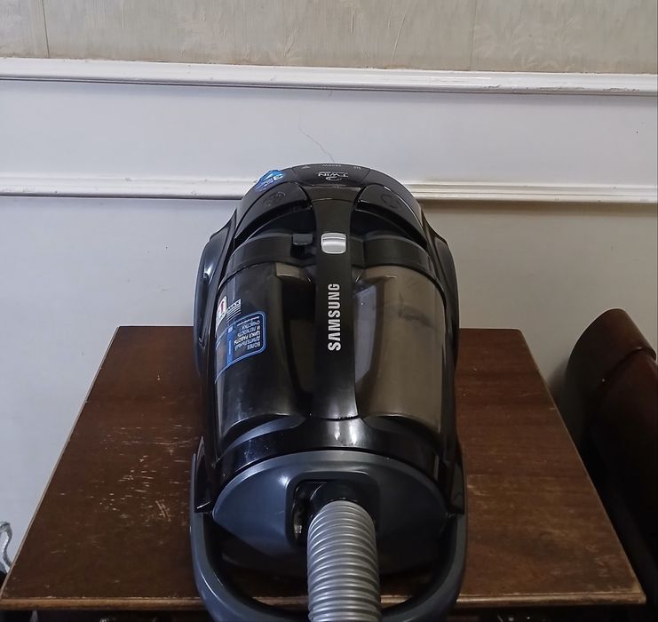 Пылесос Samsung SC8870