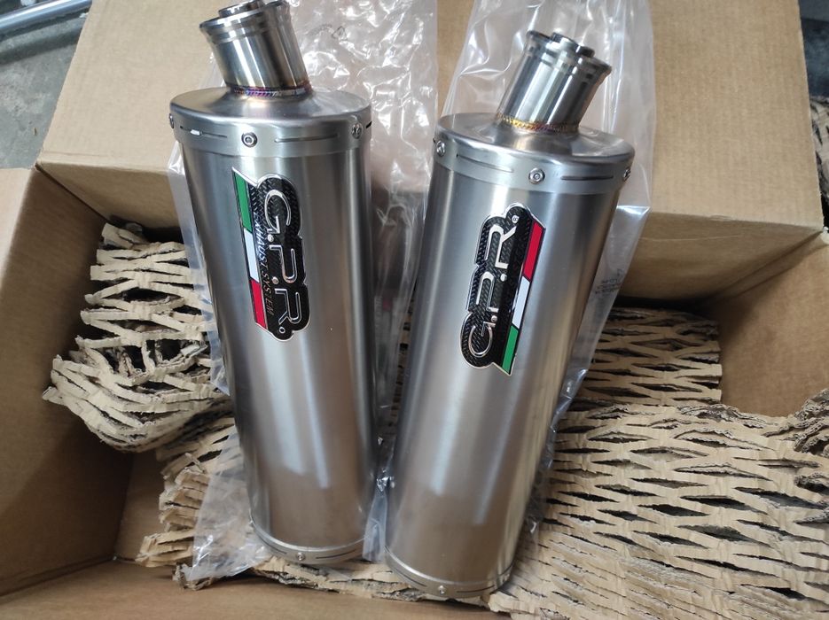 G.P.R. двойка нови, титаниеви ауспуси /гърнета за Yamaha FJR1300