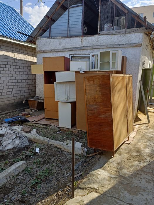 Отдам даром шкафы