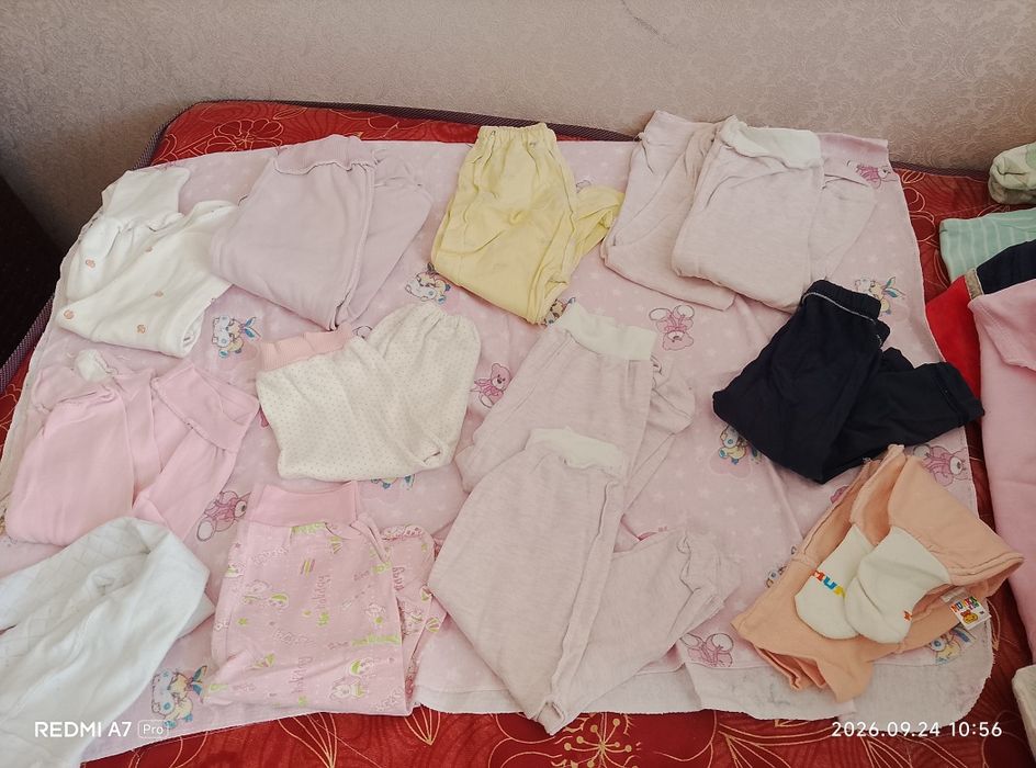 Продам детские вещи