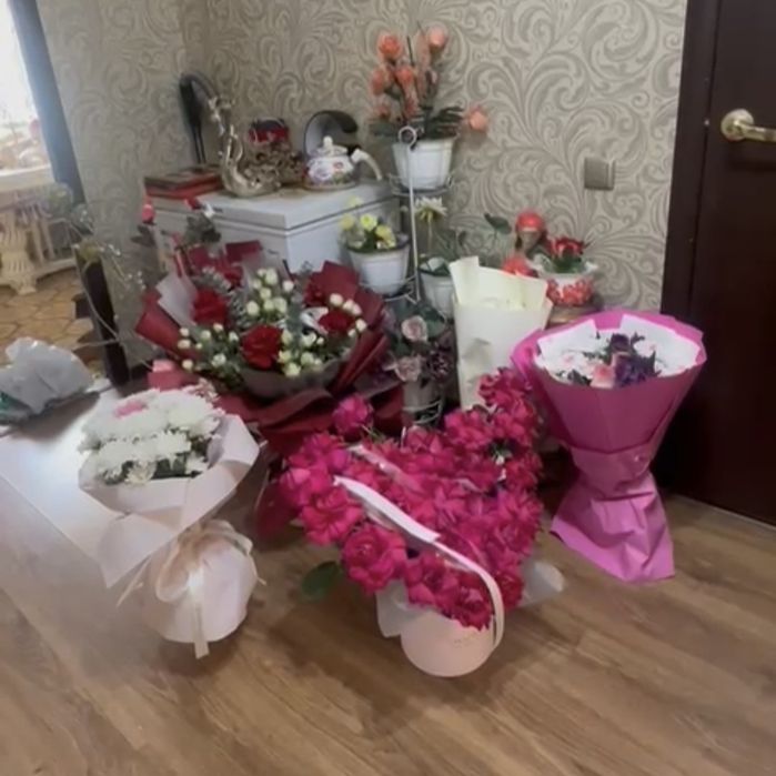 Букеты в хорошем состоянии свежие отдам дешево