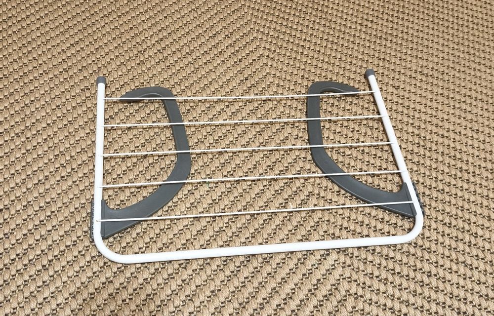 Навесная складная сушилка для белья