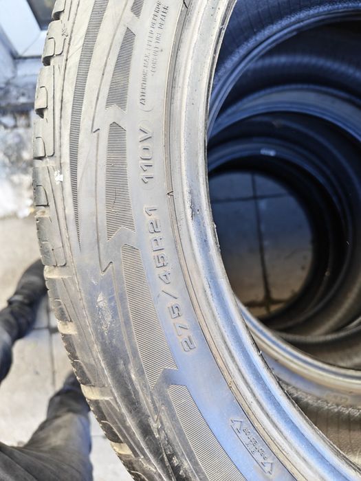 275/45R21 Като нови