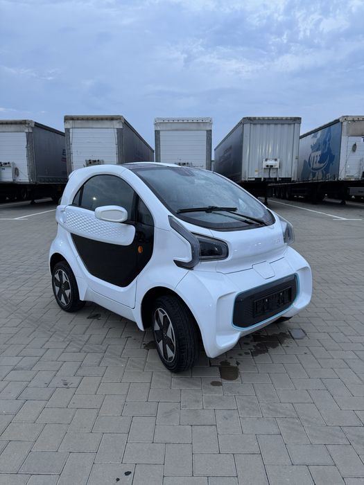 XEV Yoyo 2022, Pure white