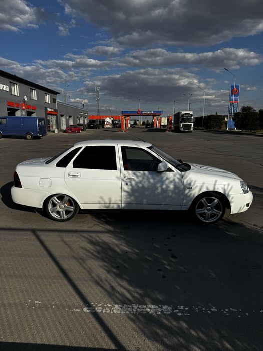 Срочно продам приору 2