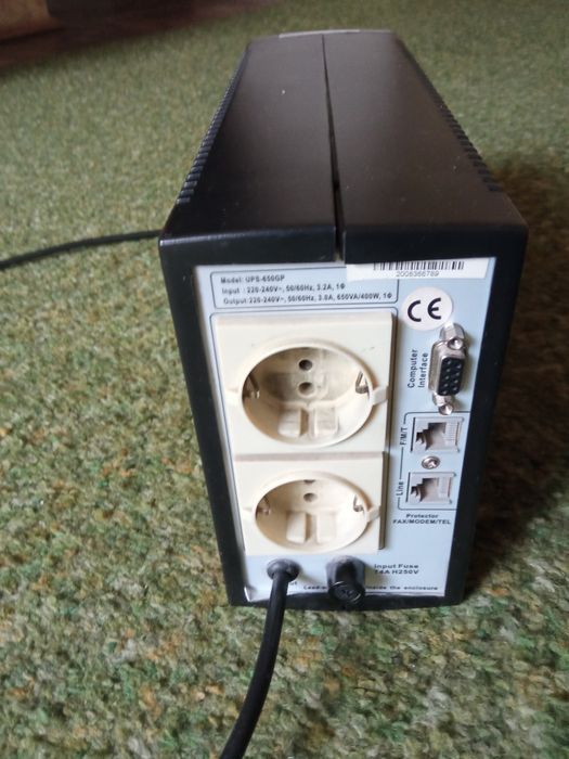 Источник бесперебойного питания UPS 650GP нерабочий