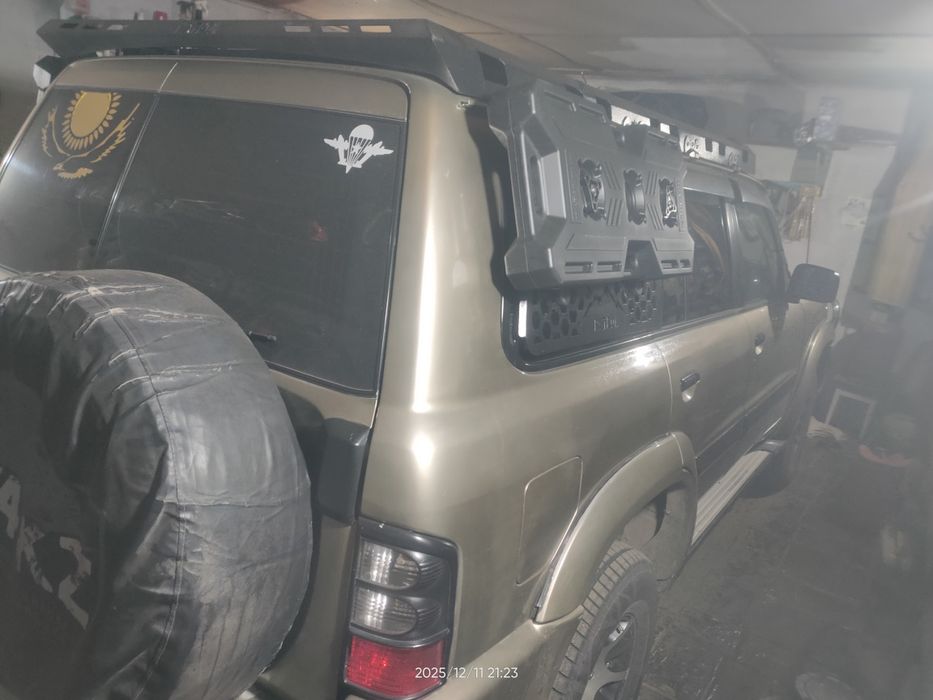 Нисан Патрол 2003 год...