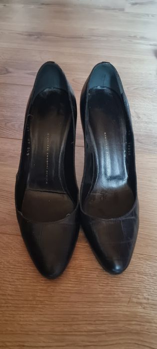 Маркови дамски обувки естествена кожа на символични цени