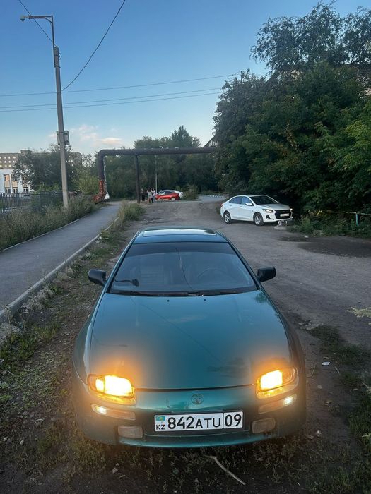 Продам авто мазда 323