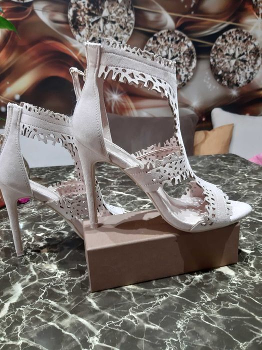 Продавам дамски обувки Zara