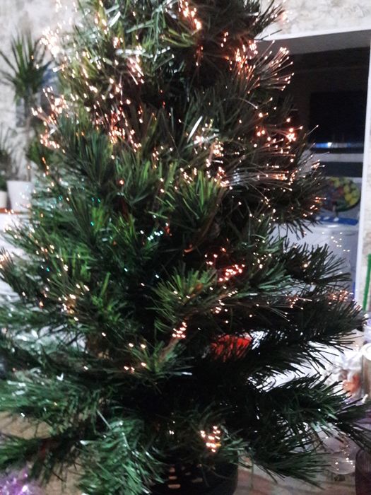 Елка с подсветкой