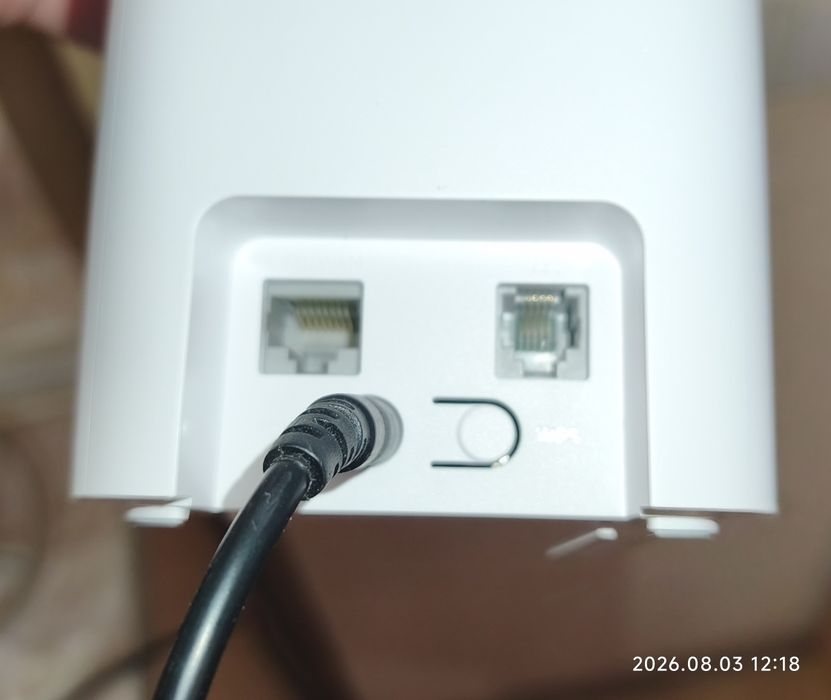 Huawei BAIGE 5G (H153-381) — мощный стационарный 5G-роутер