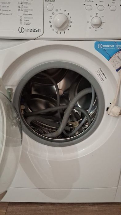 Стиральная машина Indesit