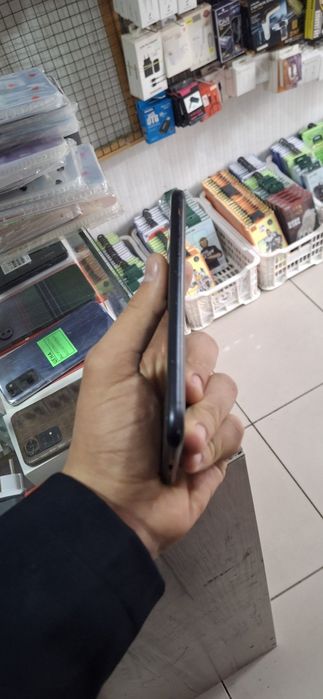 IPhone xr imekadan utmagan telfon 64 yomkist76