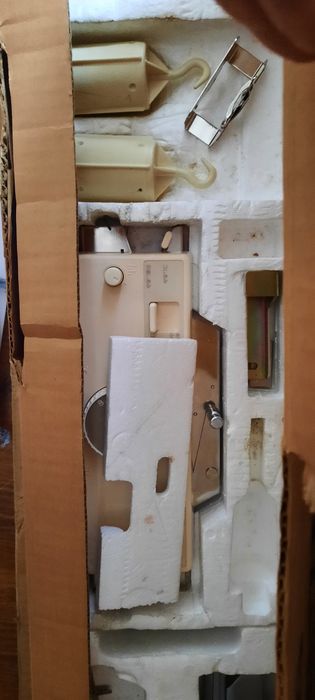Продам переднюю фонтуру brother kr 840
