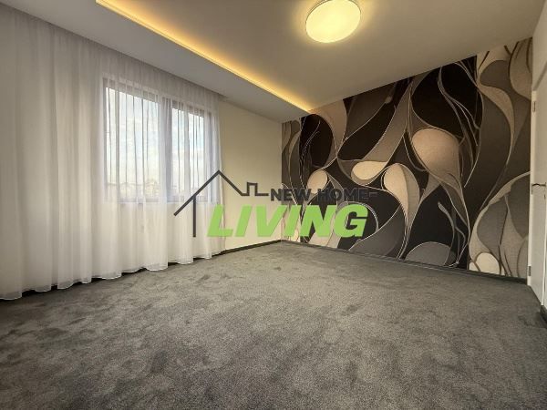 Продава се Тристаен апартамент в Пловдив, Остромила - 118 кв.м за 1992 €/кв.м - Снимка #6