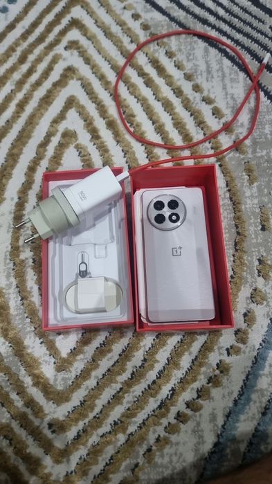 OnePlus ace 5 16/512 gb obmen honor 400 pro,poco f7 pro, Xiaomi14t pro
