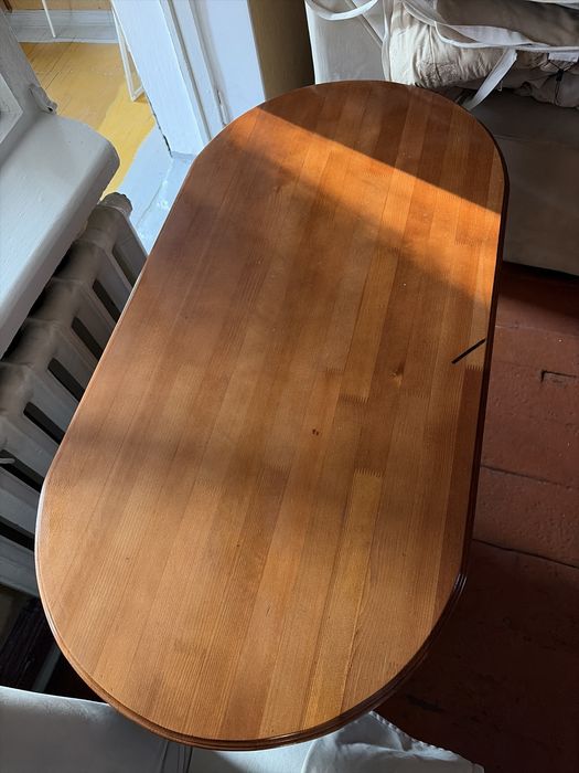 Продам деревянный стол