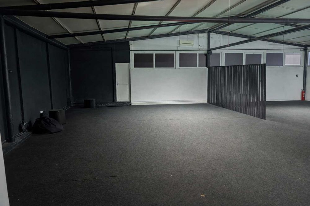 spatiu comercial pentru depozitare, servicii, comert