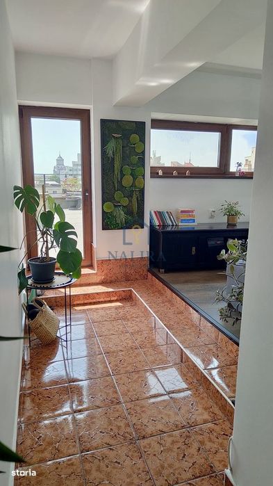 Apartament ultracentral cu terasă spectaculoasă