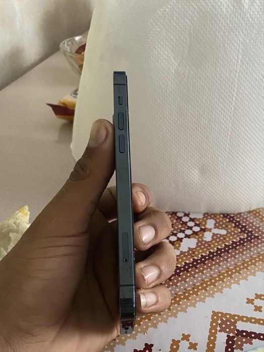 Vand iphone 12 pro telefonul este in stare perfecta pret negociabil