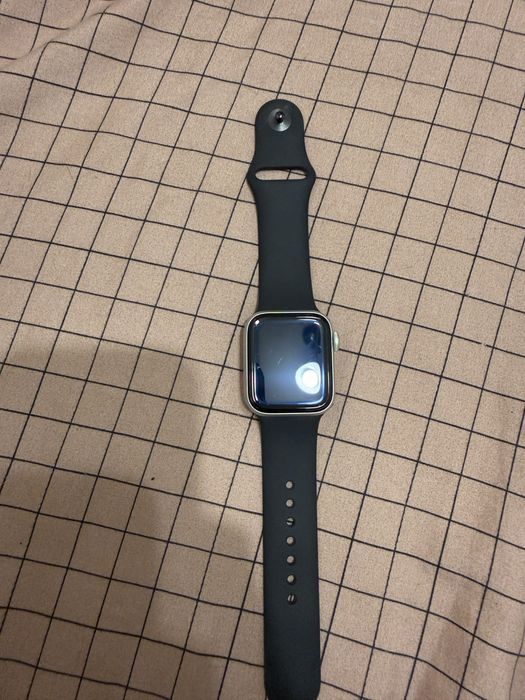 Продам Apple watch Se 2 gen
