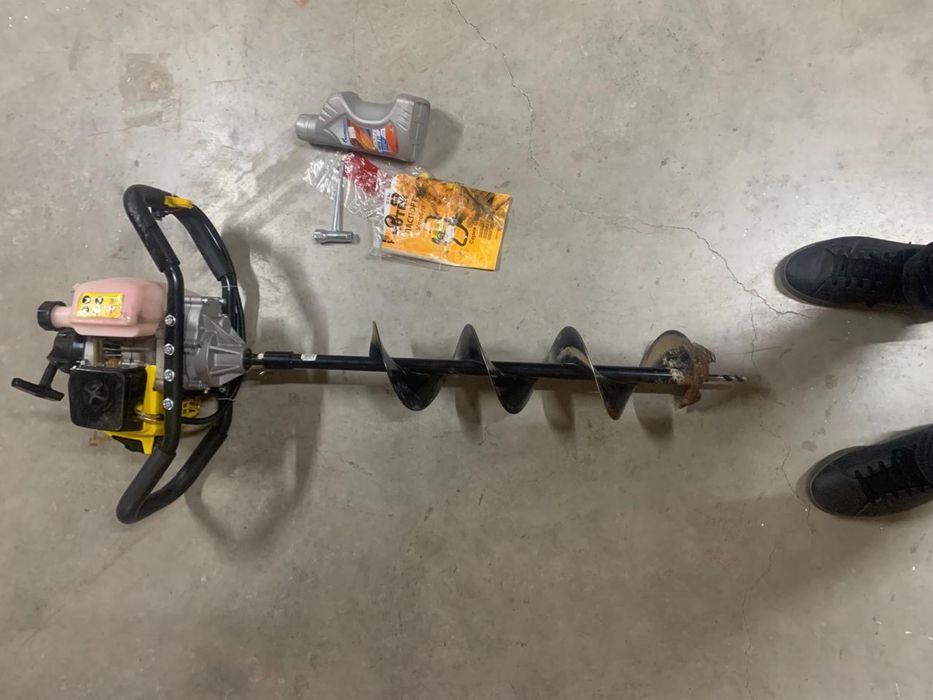 Продам мотобур Huter GGD 62