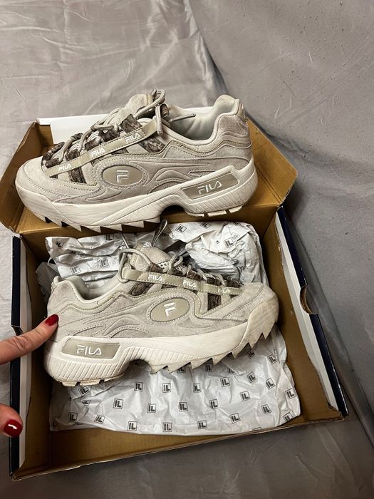 Fila маратонки 39 номер