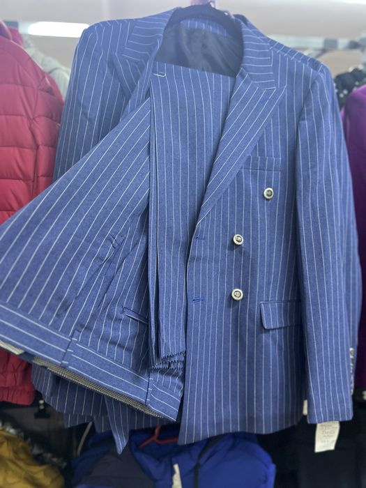 Costum barbati elegant