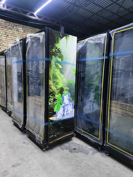 АКЦИЯ !!!  Продаются витринние холодильники.