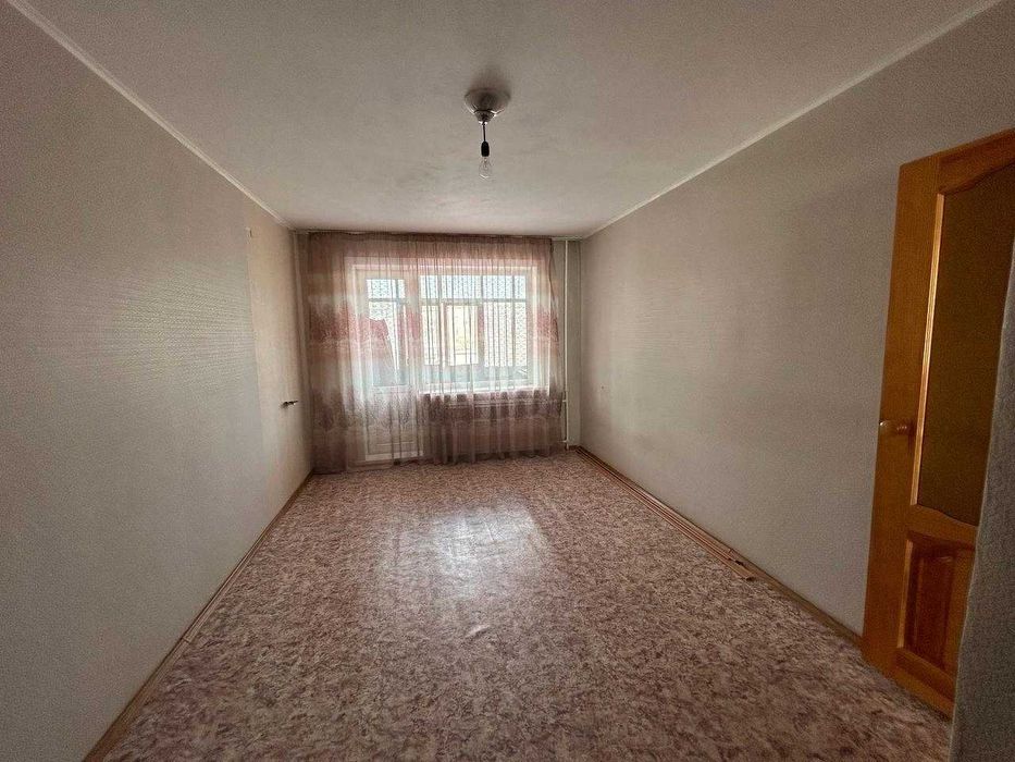 Продам 2 комнатную квартиру в Центре!