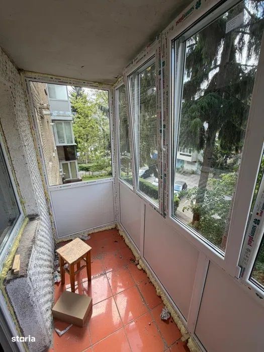Dambu Pietros - Vanzare apartament 3 camere - Str. Petru Dobra