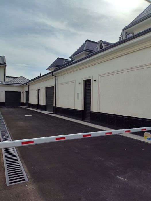 Сиз кидирвотган Ок сарой Срочно Сотилади Домробод Чилонзор рнда